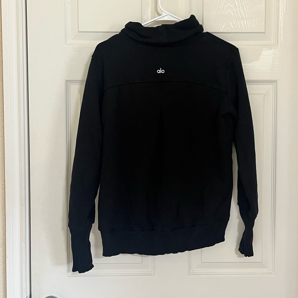 Alo Yoga Haze Funnel Neck Sweatshirt in black